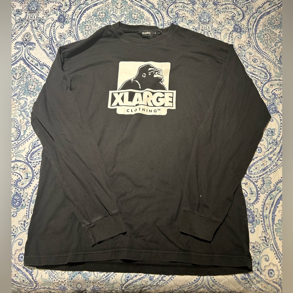 Black Extra Large long sleeve shirt